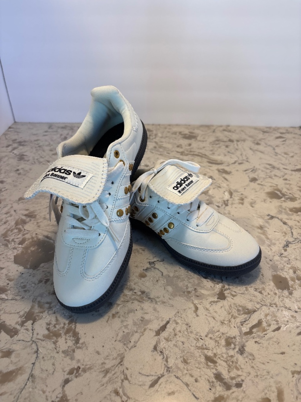 NWT Women’s Adidas Wales Bonner Samba Studded Sneakers Cream/ White 7.5 - Picture 1 of 8
